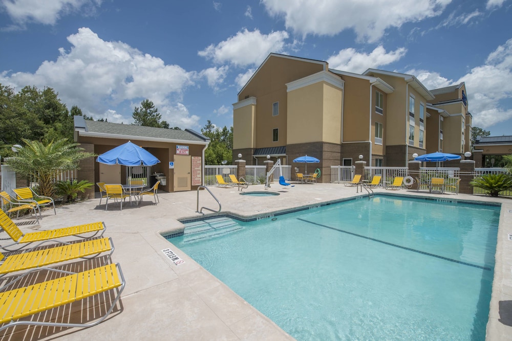 Fairfield Inn Suites By Marriott Hinesville Fort Stewart 3/50