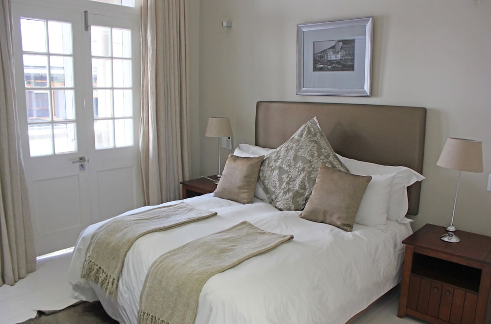 Long Street Boutique Hotel 36/71