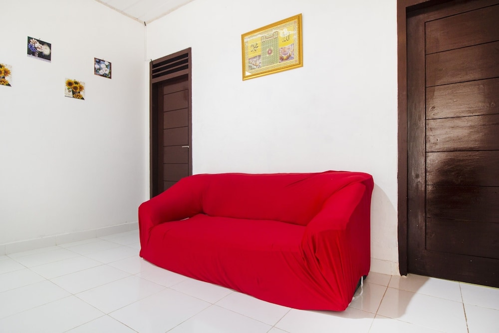 Hotel O Sukarame Near Universitas Islam Negeri Raden Intan Lampung Formerly Hotel Legundi 32/36