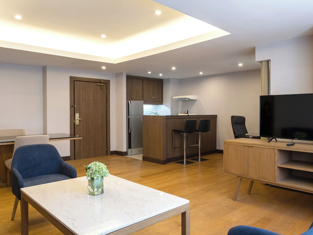 Rembrandt Residences Bangkok (Sukhumvit Soi 20) 75/83