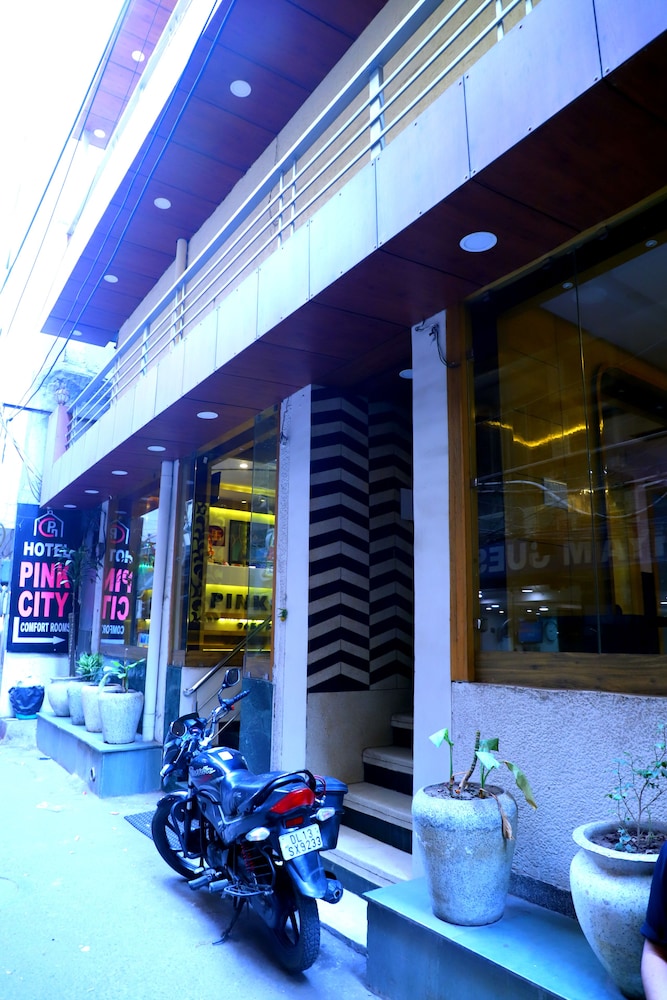 Hotel Pink City 4/43