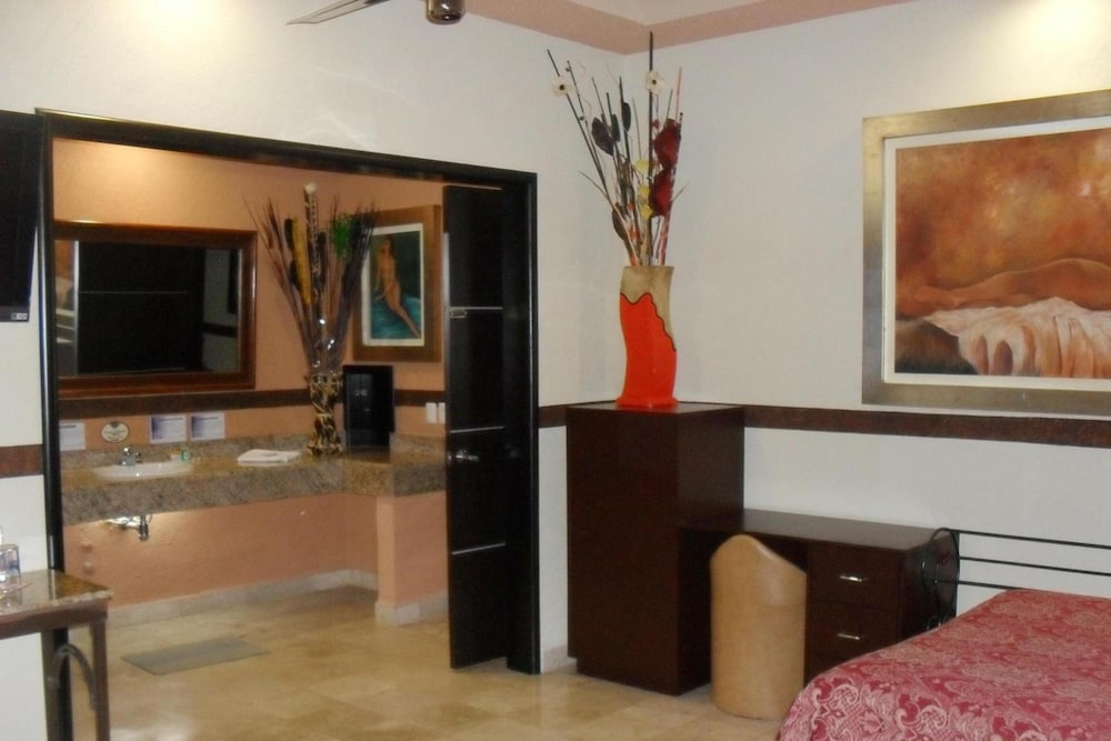 Villas and Suites Paraiso del Sur 61/68