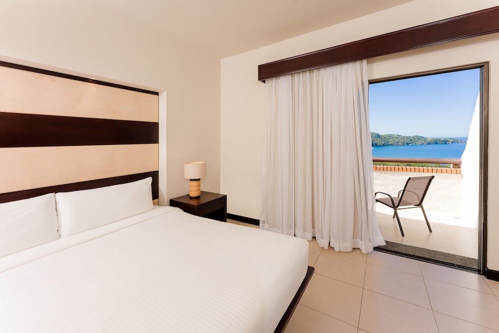 Hotel Villas Sol Beach Resort 17/77