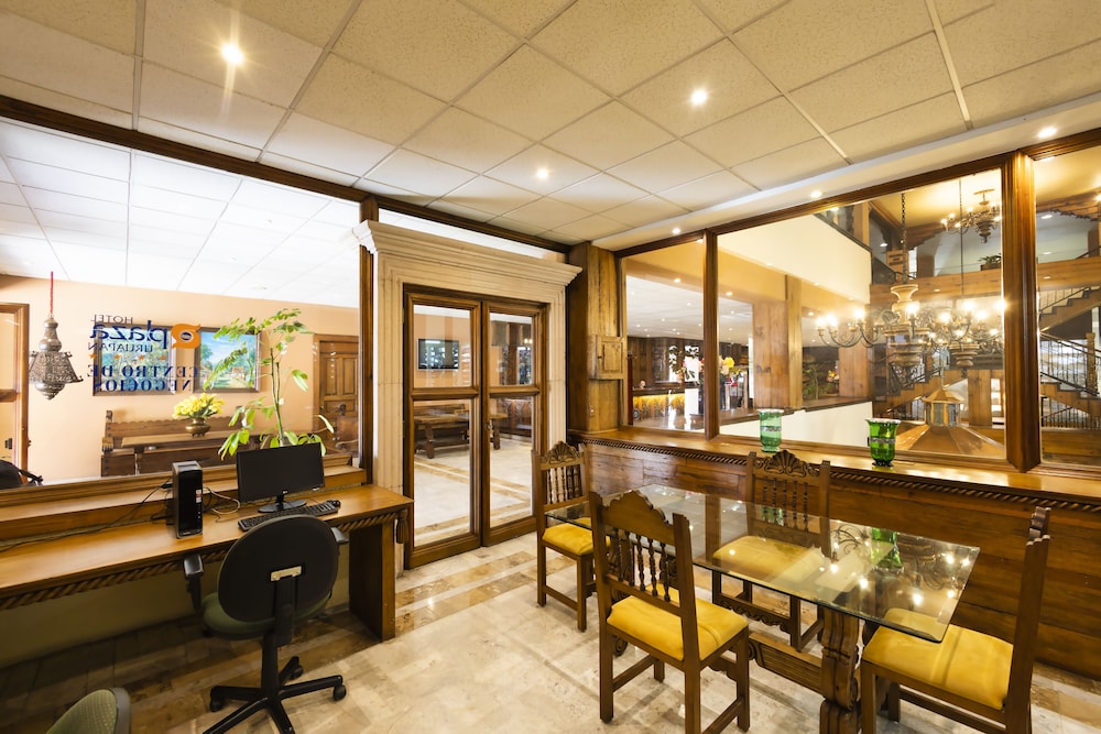 Hotel Plaza Uruapan 51/67