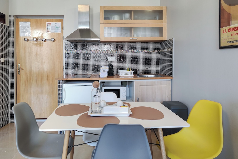 Aparthotel AMMI Nice Massena 64/80