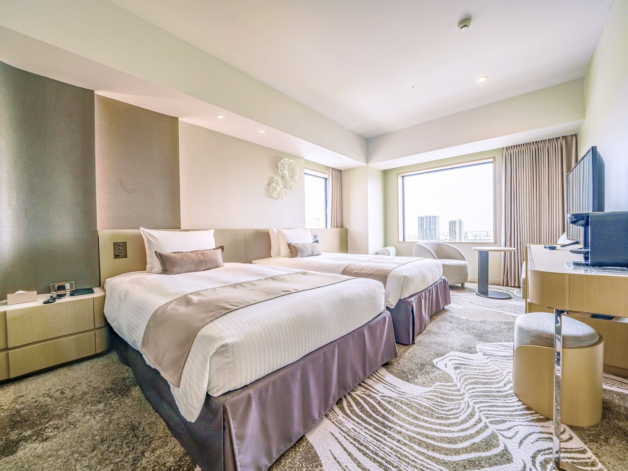 Plus, Deluxe, 3 Beds, High Floor