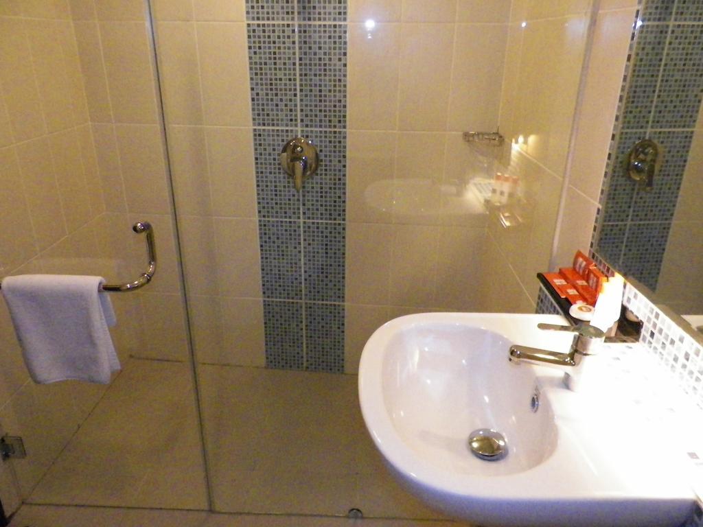 D Best Hotel Bandung Managed By Dafam Hotels 31/31