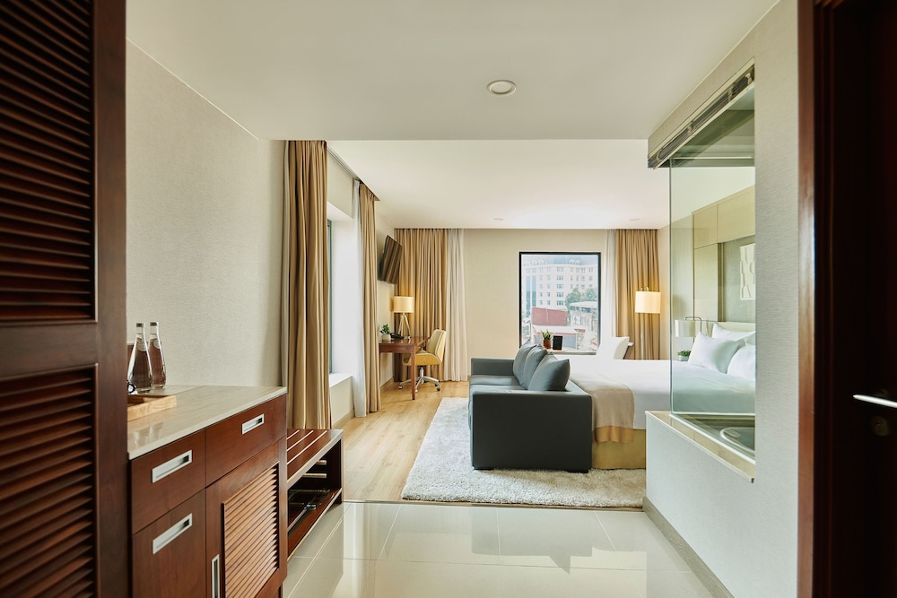 غرفة بريميوم بإطلالة على المدينة بشرفة، The Ann Hanoi Hotel 6/6