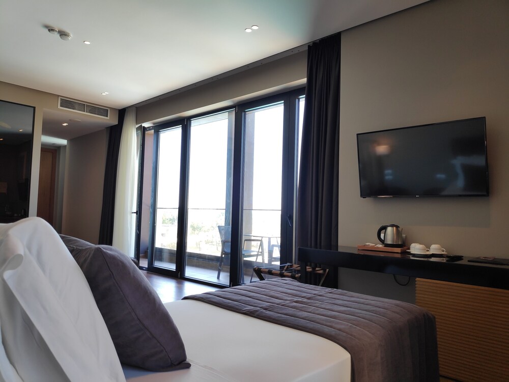 Supreme Hotel 30/72