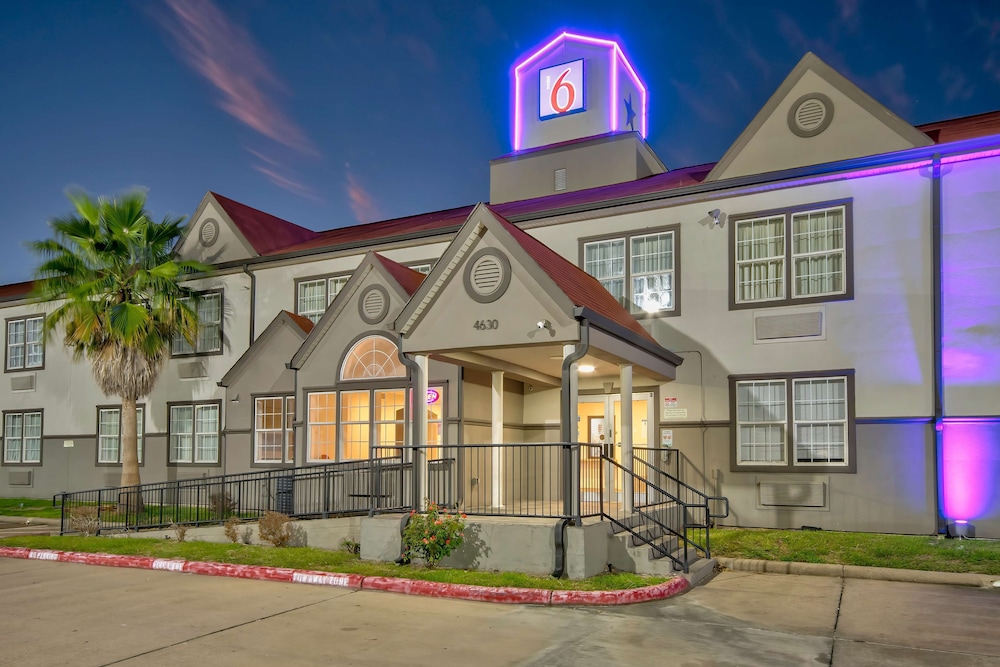 Motel6 Stafford, TX – SW Houston - Sugarland 38/43