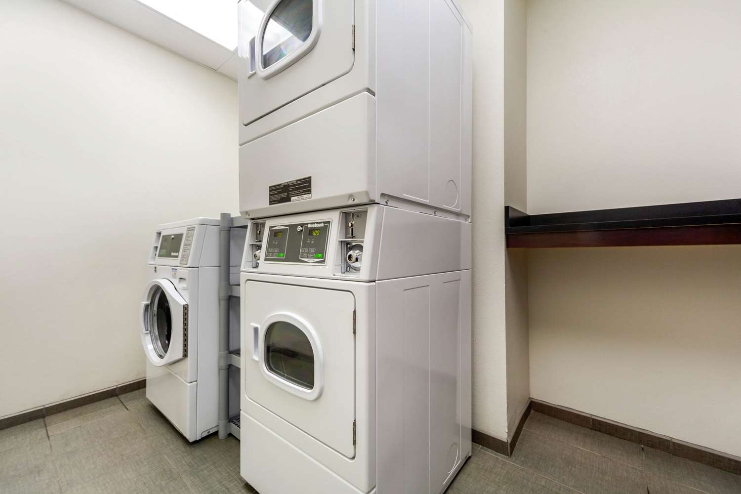 Mainstay Suites University 11/20