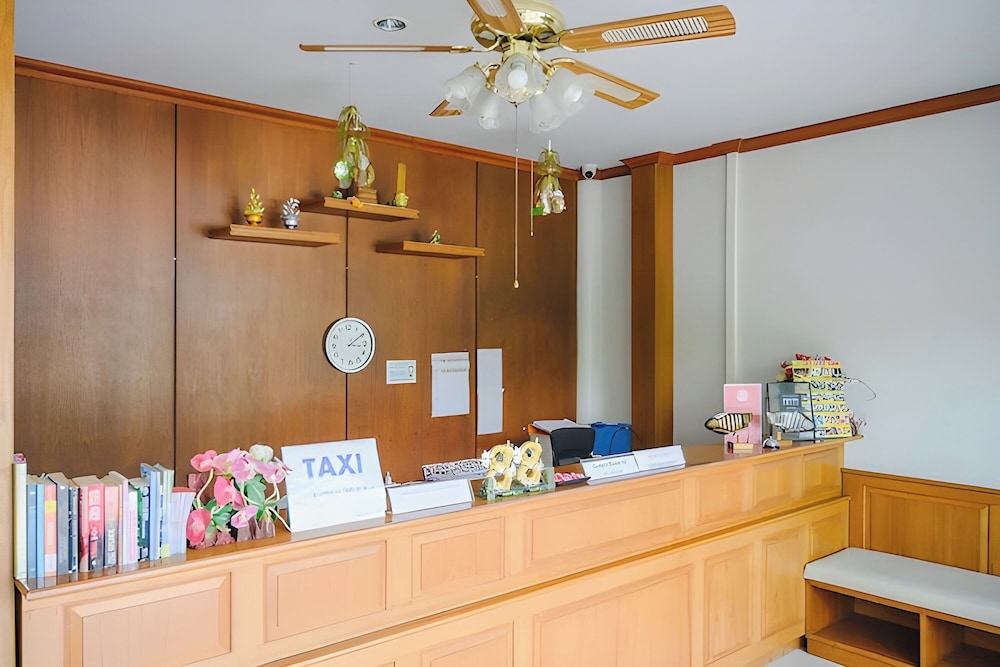 Phuket Airport Villa 10/80