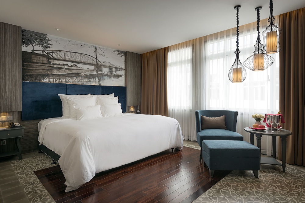 Paradise Suites Hotel 20/66