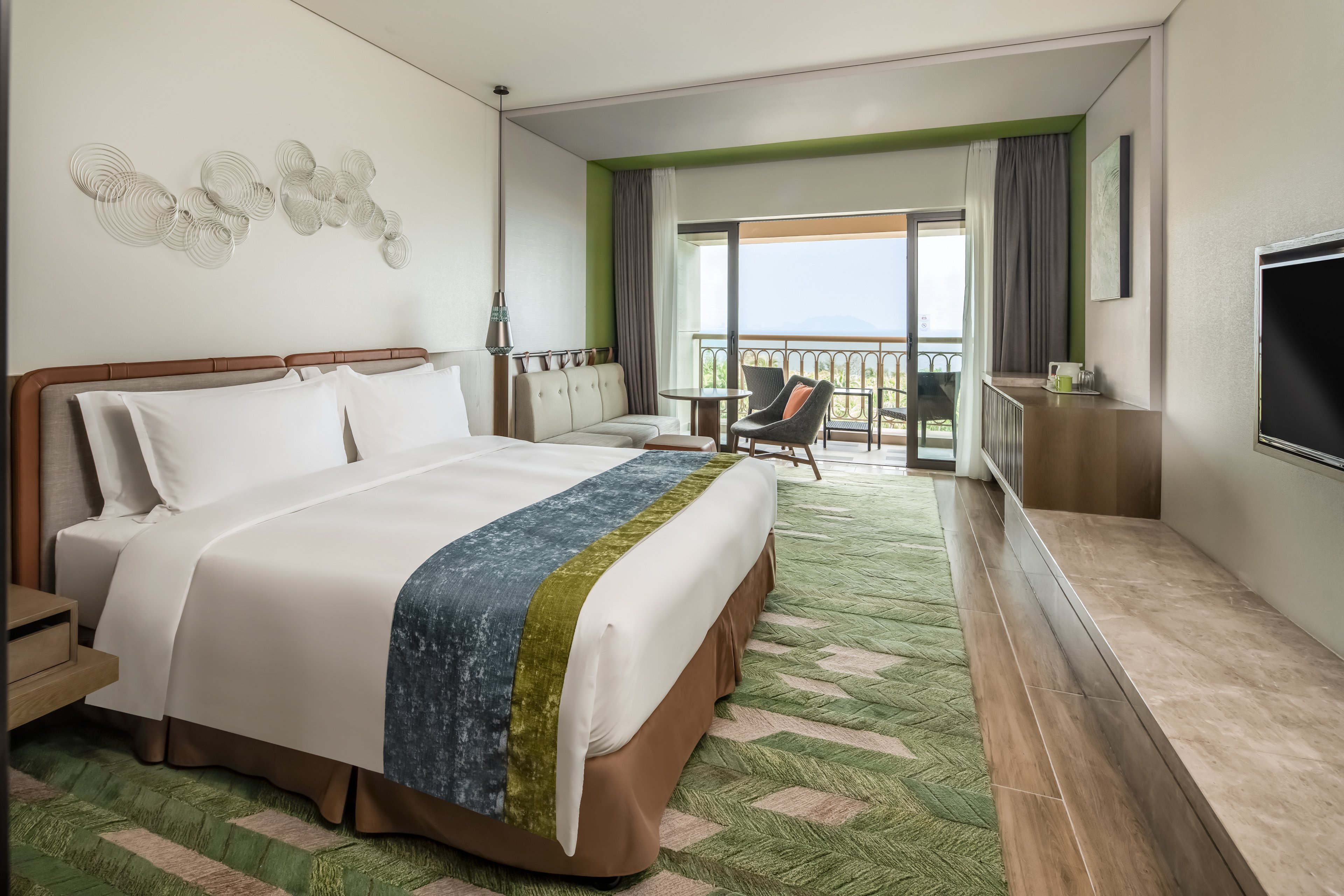 HOLIDAY INN RESORT SANYA BAY 9/50