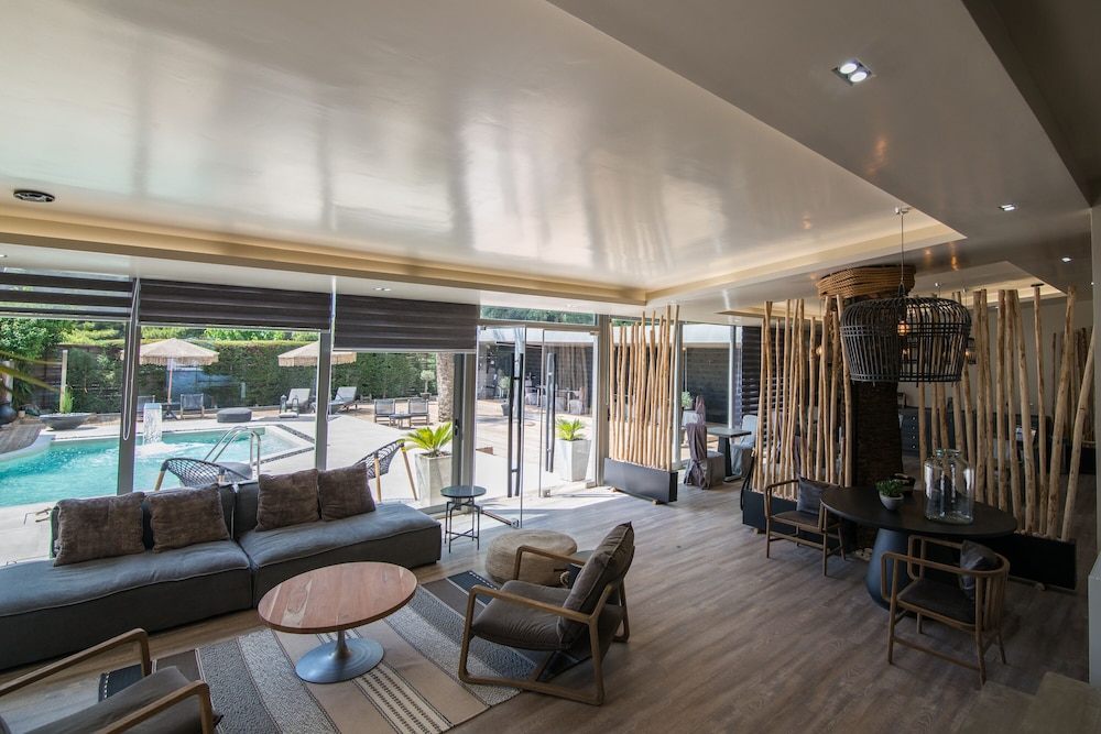 Mikelina Boutique Hotel 41/67
