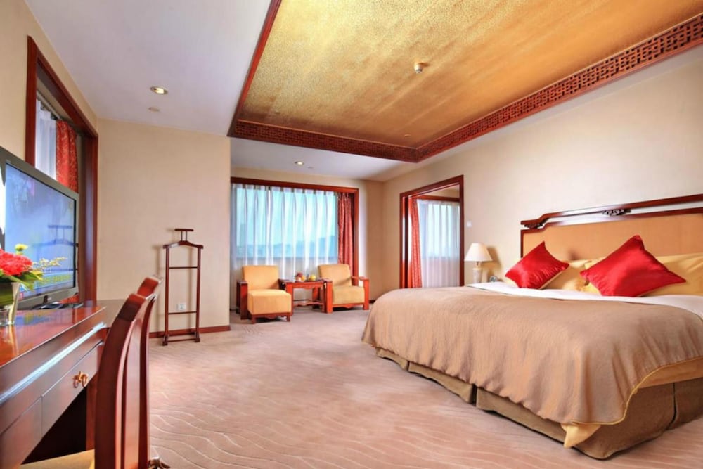Xinhai Jinjiang Hotel 9/45