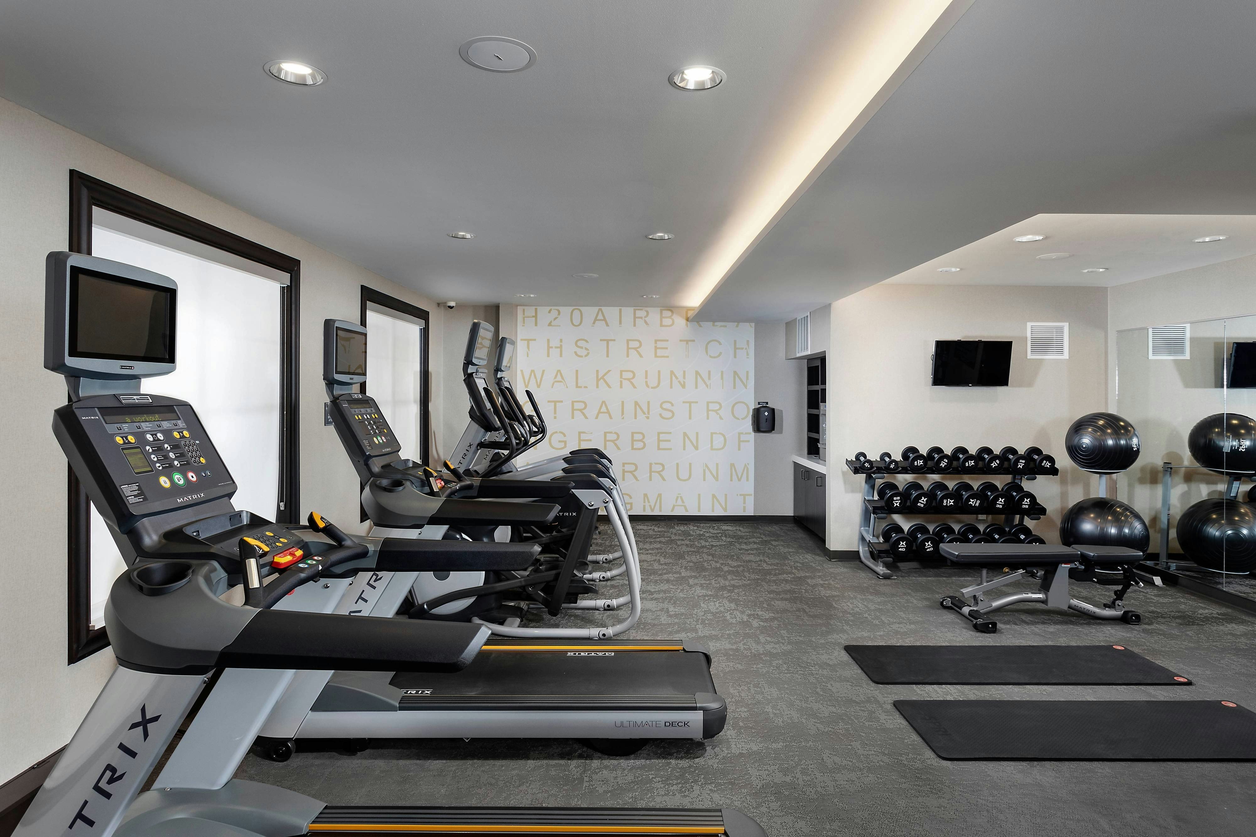 Residence Inn by Marriott Milwaukee Brookfield 5/13