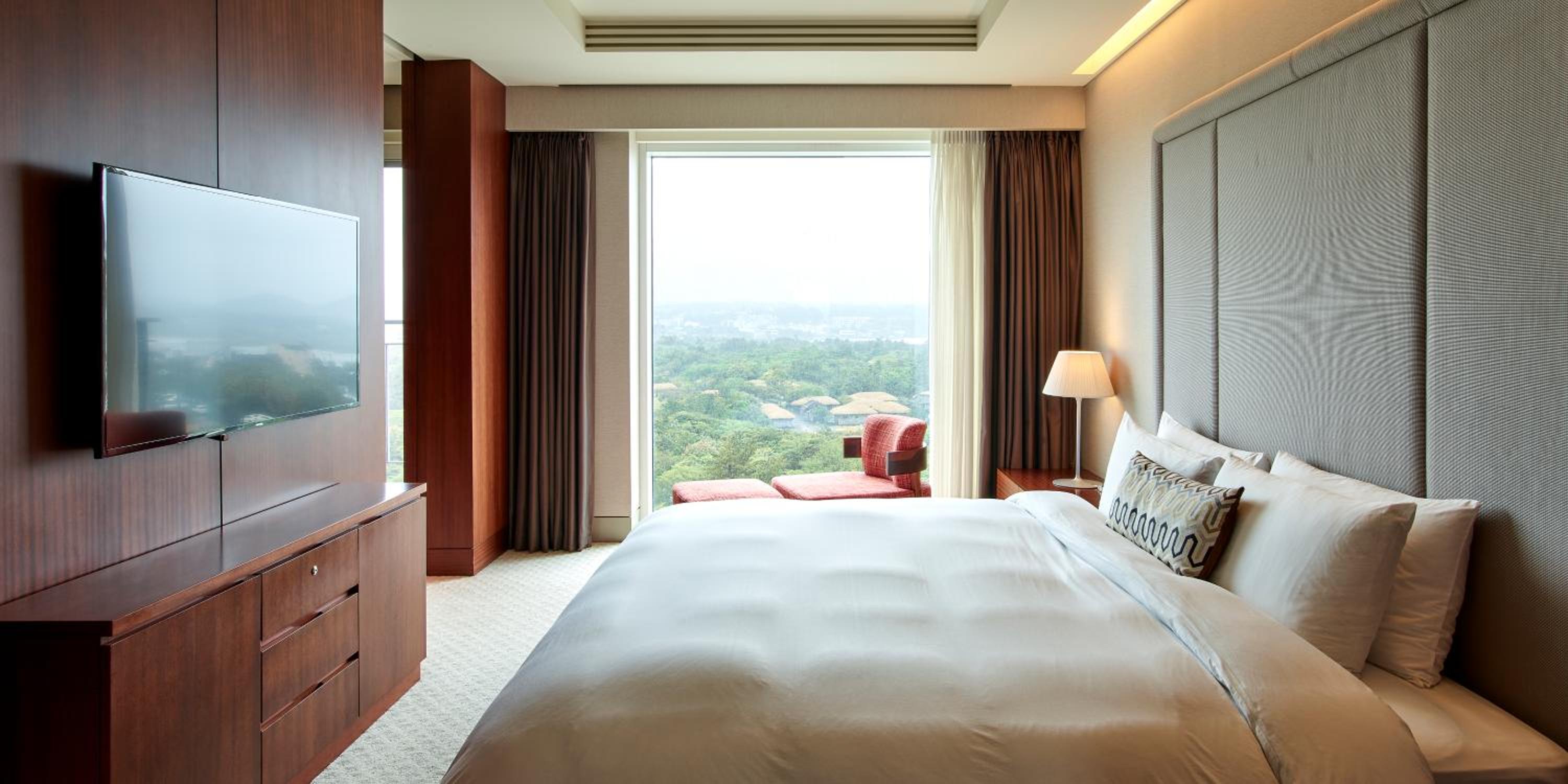 Village, Superior, Suite, King Bed