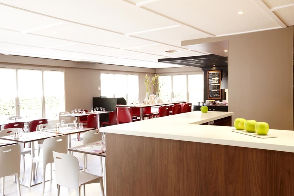 restaurant-cafeteria