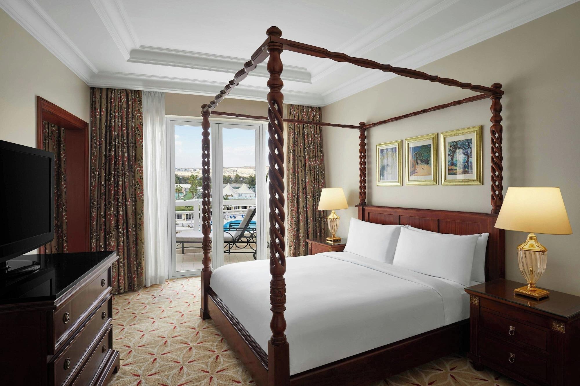 Premier, Junior Suite, King Bed, Golf Course View, Lounge Access
