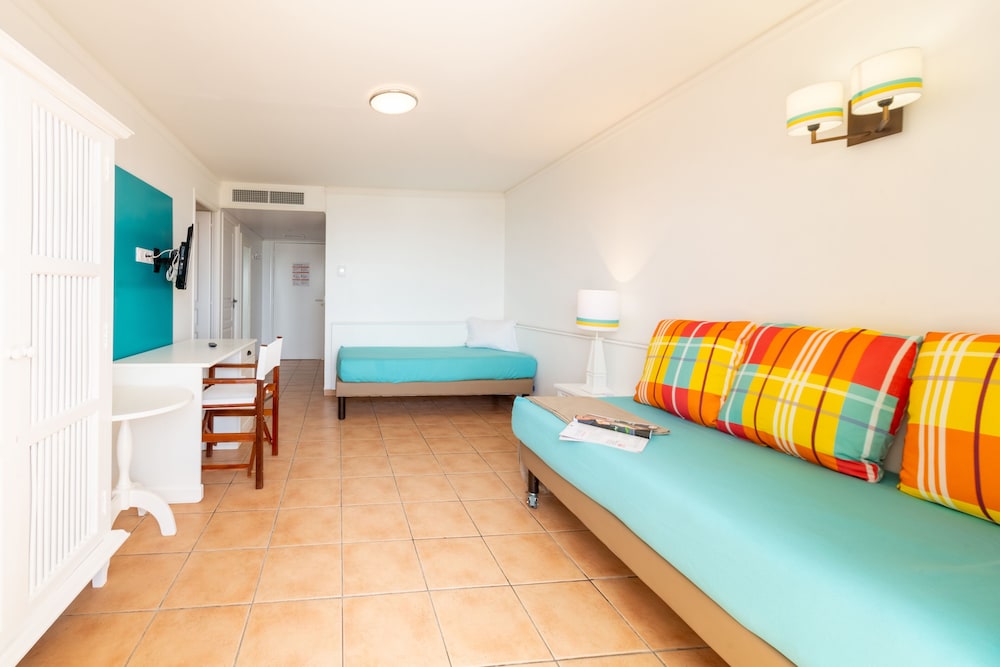 Pierre And Vacances Premium Les Tamarins 10/50