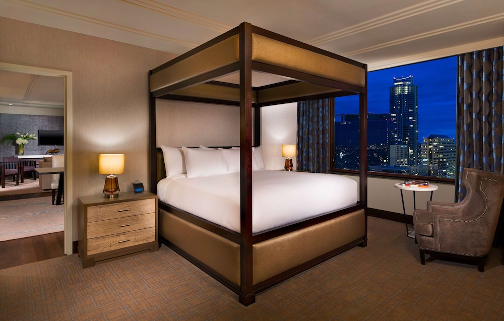 Hilton Austin 12/57
