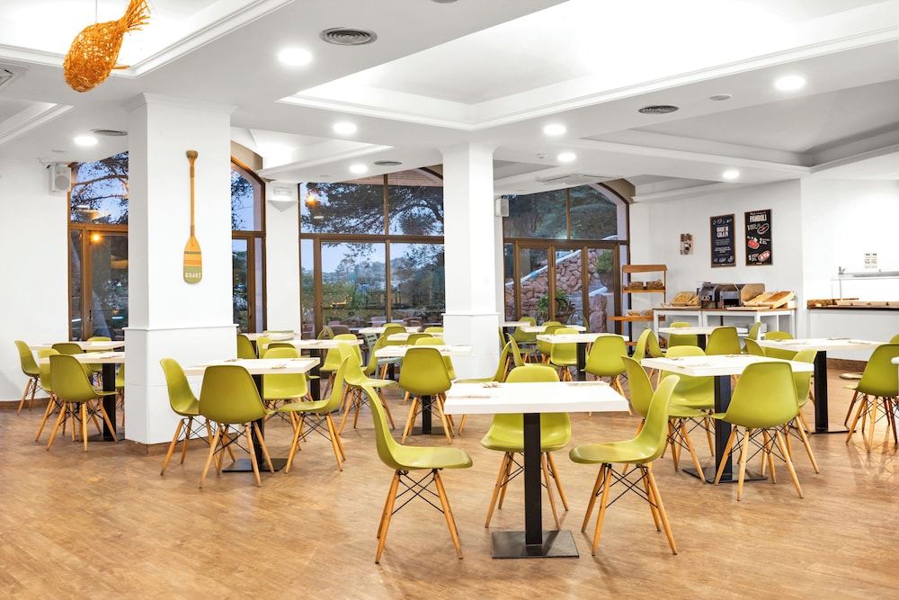 Ona Cala Pi Club 37/48