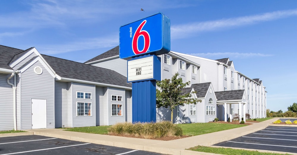 Motel6 Huron, OH - Sandusky 50/62