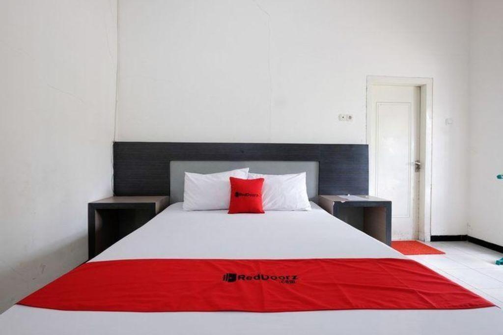 RedDoorz near Moro Mall Purwokerto 19/43