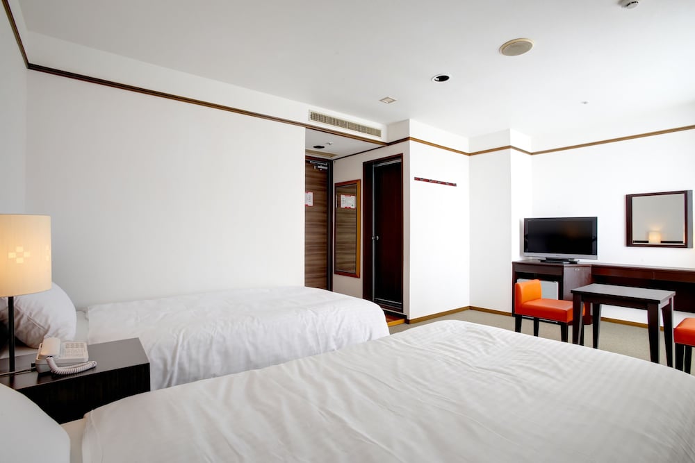 Hotel Resonex Naha 12/34