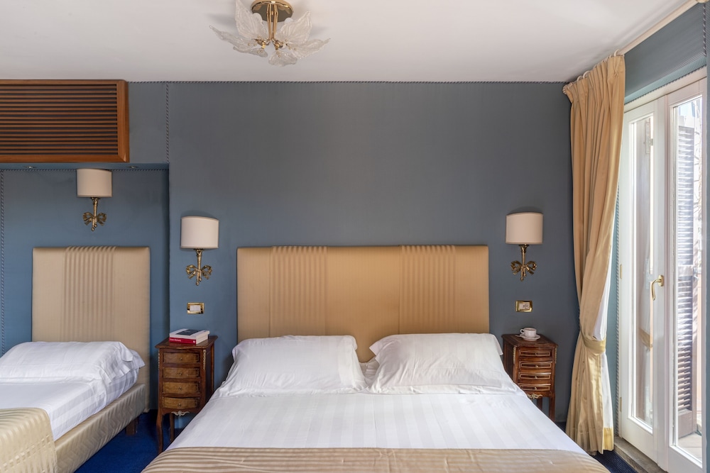 DELUXE, DOUBLE BED, TERRACE