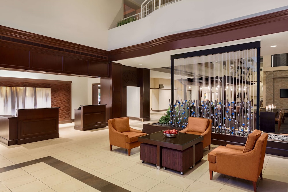 Embassy Suites by Hilton Boston Waltham 30/66