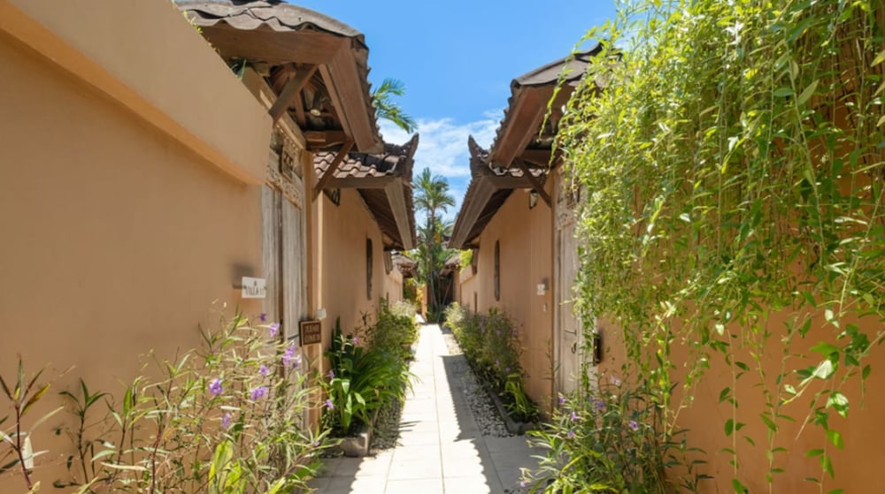 DYANA VILLAS 36/43