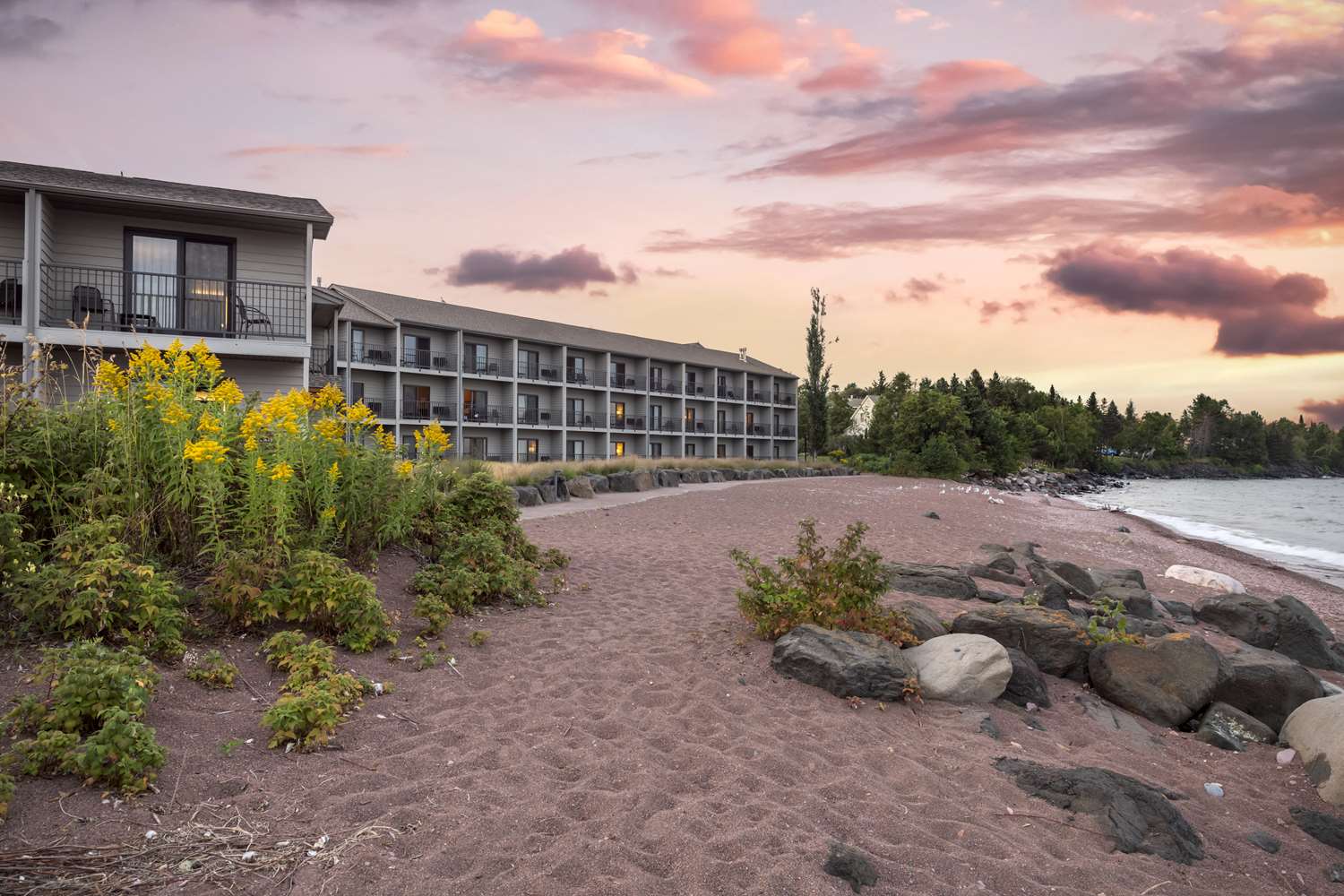 Best Western Plus Superior Inn 2/15