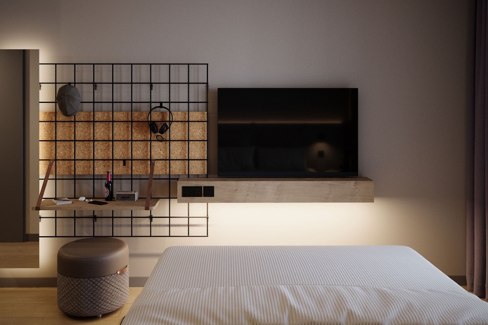 Moxy Cork 19/50