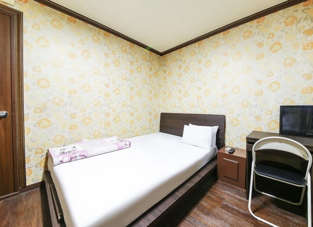 Motel Sangmu Gwangju 13/32