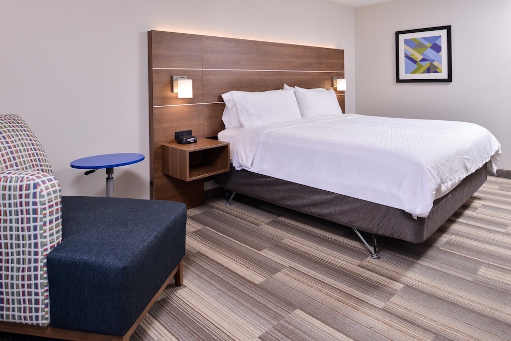 Holiday Inn Express Hotel And Suites Elgin 21/57