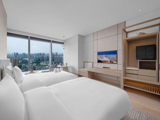 Sleep, Deluxe, Twin Beds
