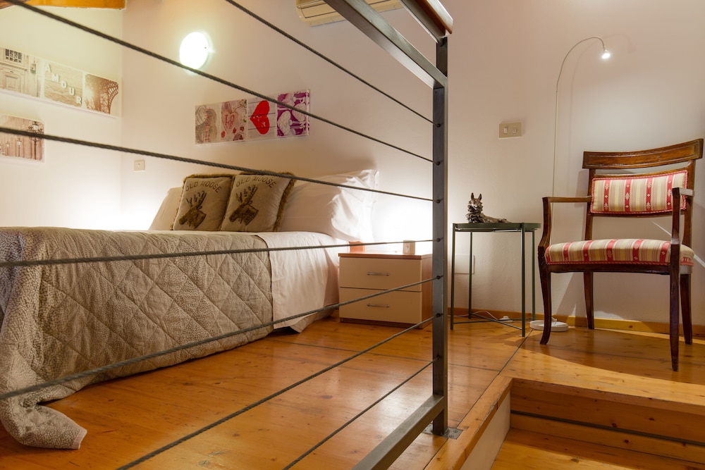 Giardino Giusti House and Court 27/50