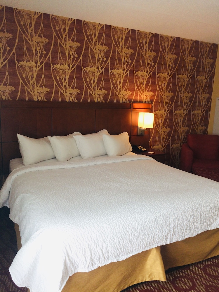 Courtyard By Marriott Niagara Falls 14/39