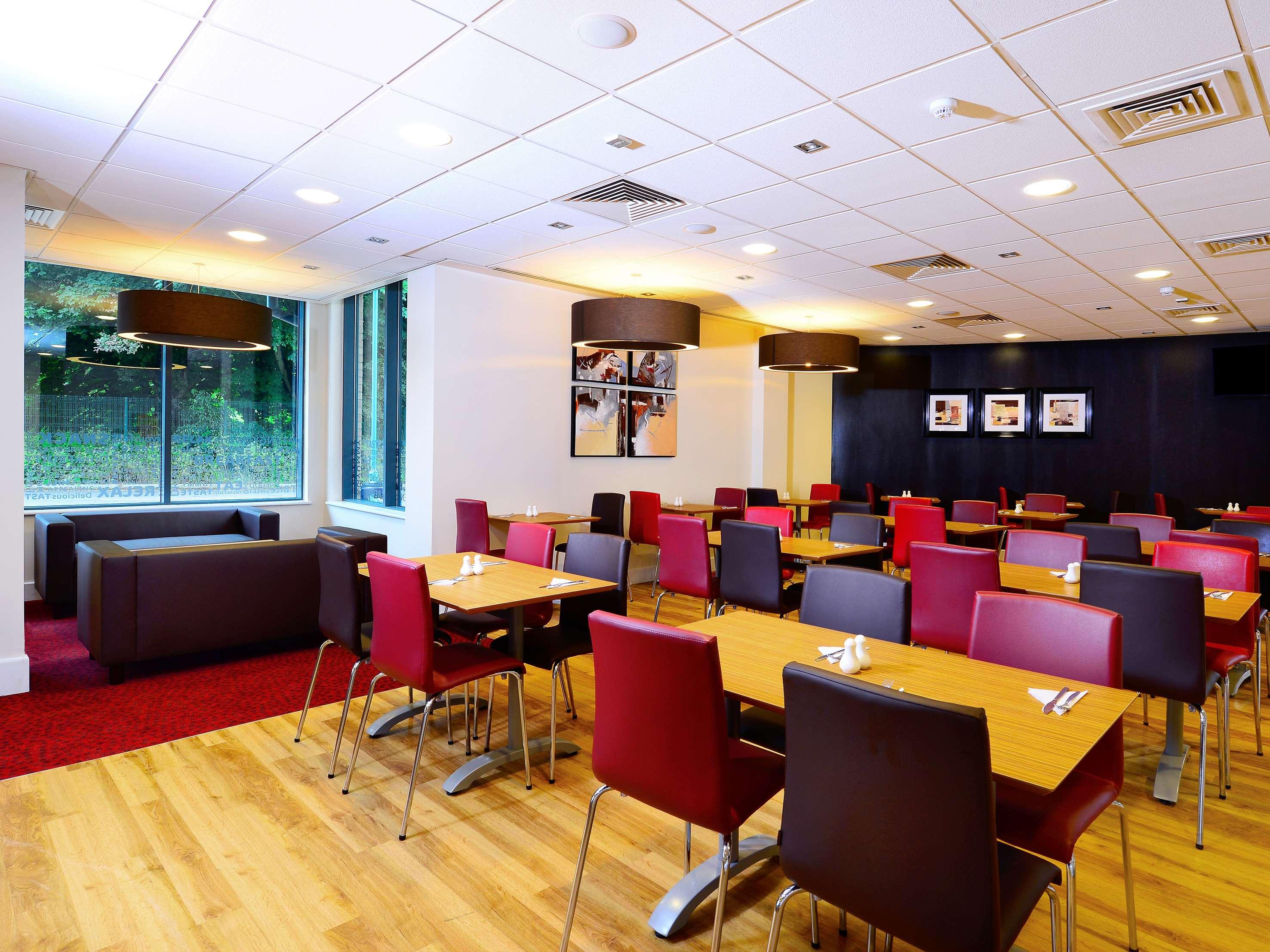 Travelodge Derby Cricket Ground 12/15