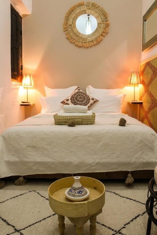Riad Amra 7/34