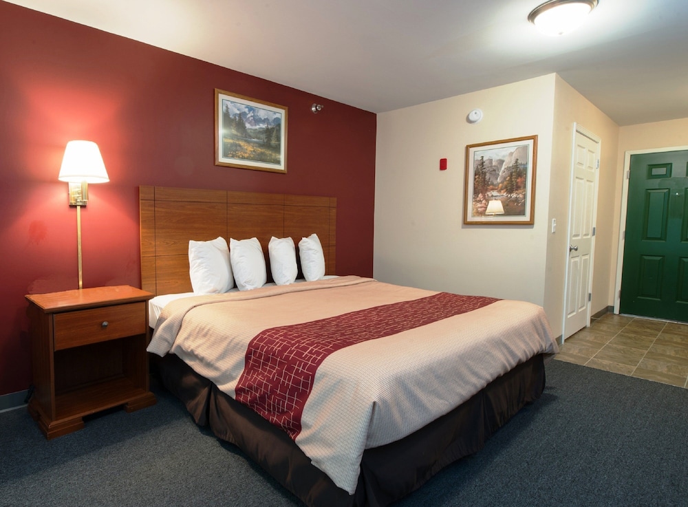 Red Roof Inn And Suites Dickinson 15/39