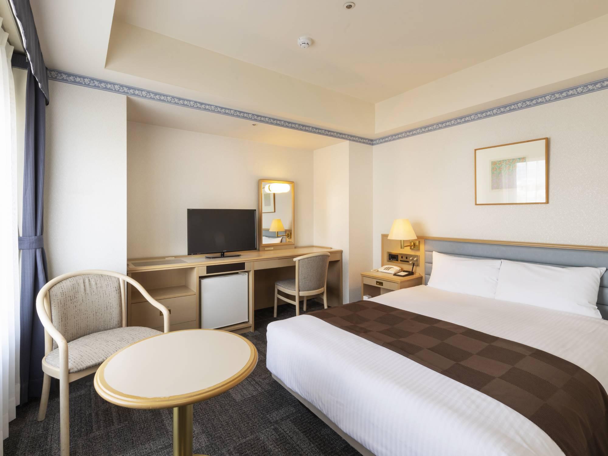 Semi Room, Standard, Semi Double Bed, Smoking