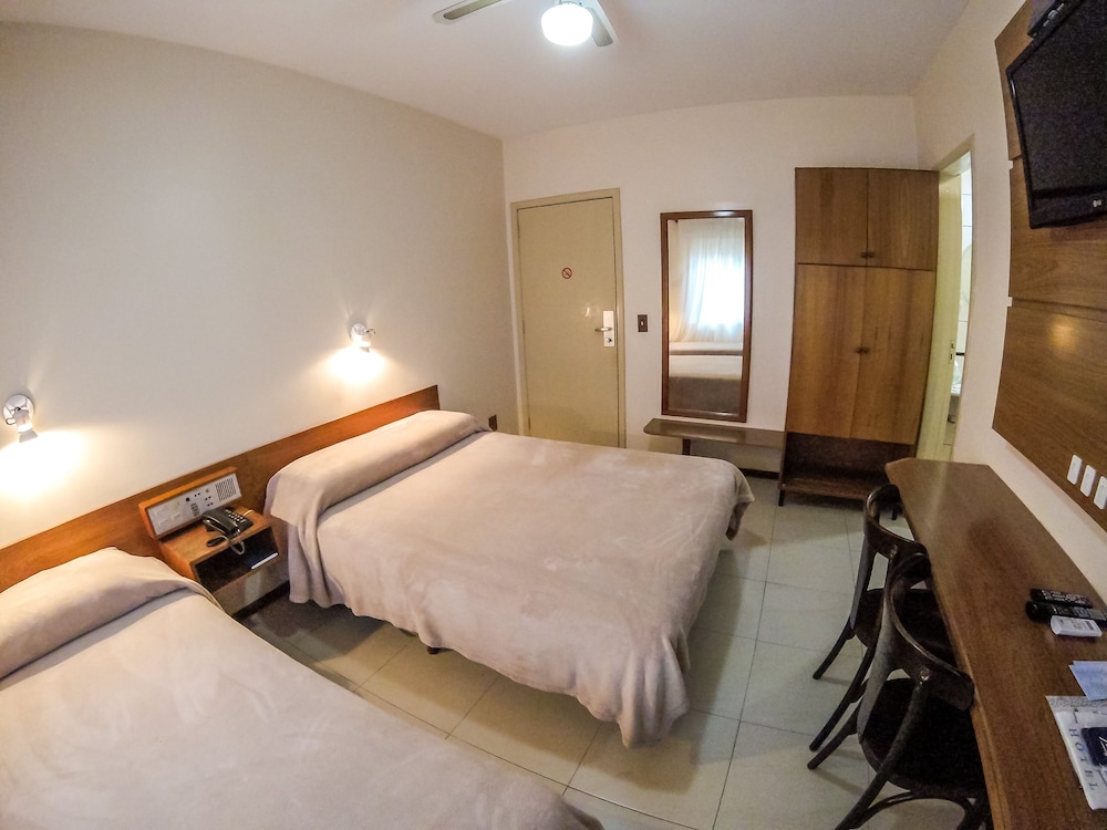 Milao Hotel 11/62