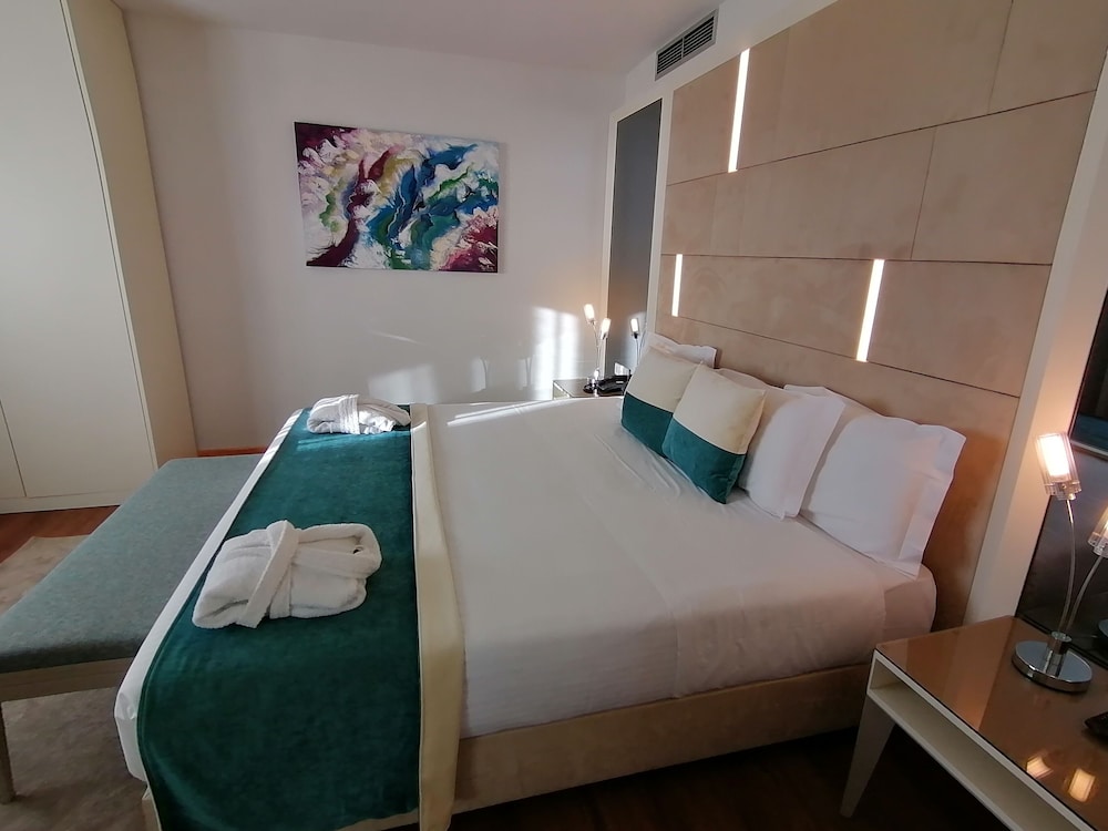 GRANDE HOTEL DA POVOA 13/28