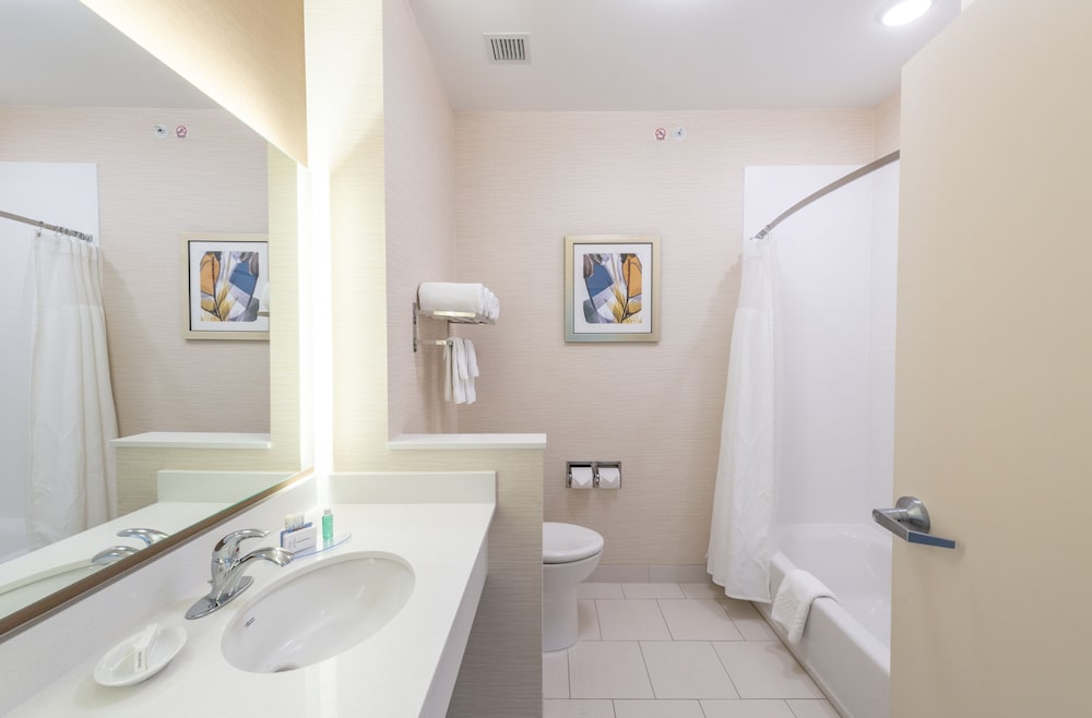Fairfield Inn & Suites By Marriott Sidney 10/33