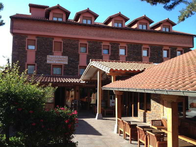 HOSTERIA SAN EMETERIO 1/15