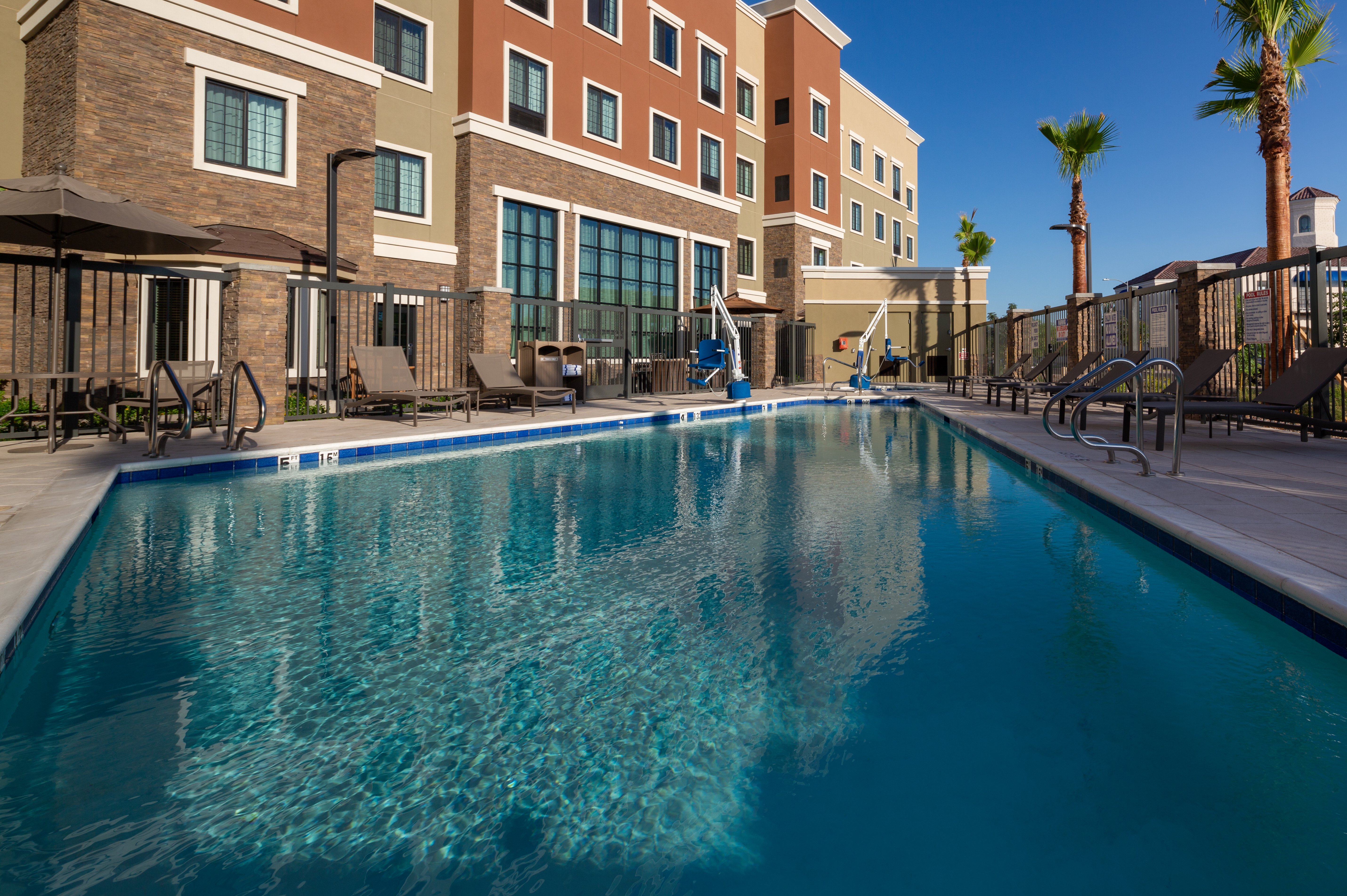 Staybridge Suites Phoenix Biltmore Area 6/56
