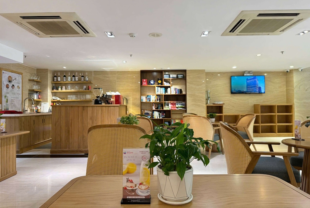 Adora Mira Hotel (formerly Ramada Encore By Wyndham Saigon D1) 31/50